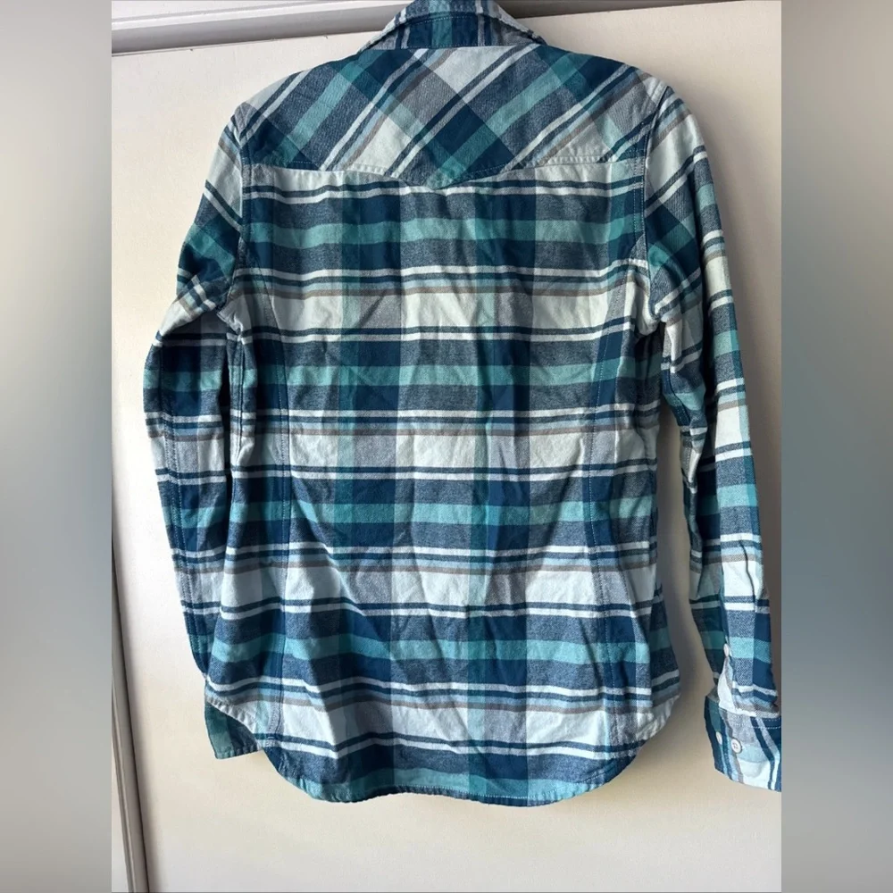 Stio Women's Teal and Navy Plaid Button-Down Shirt - Picture 6 of 6
